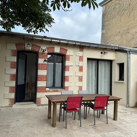 Petit Gite Avec Terrasse Thouarce Экстерьер фото